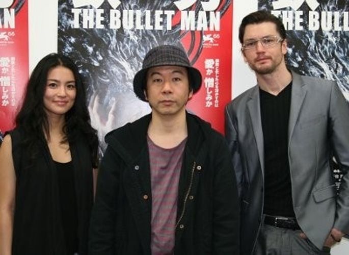 塚本晋也と俳優陣が激白「英語版『鉄男』はここが大変だった！」