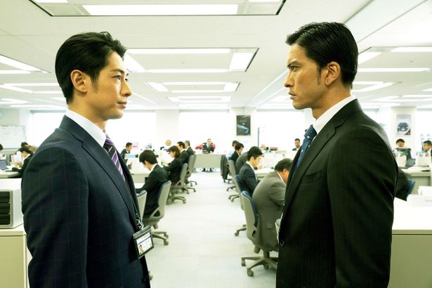 大企業の上層部がひた隠しにする真実に、中小企業の社長と内部の社員が切り込む