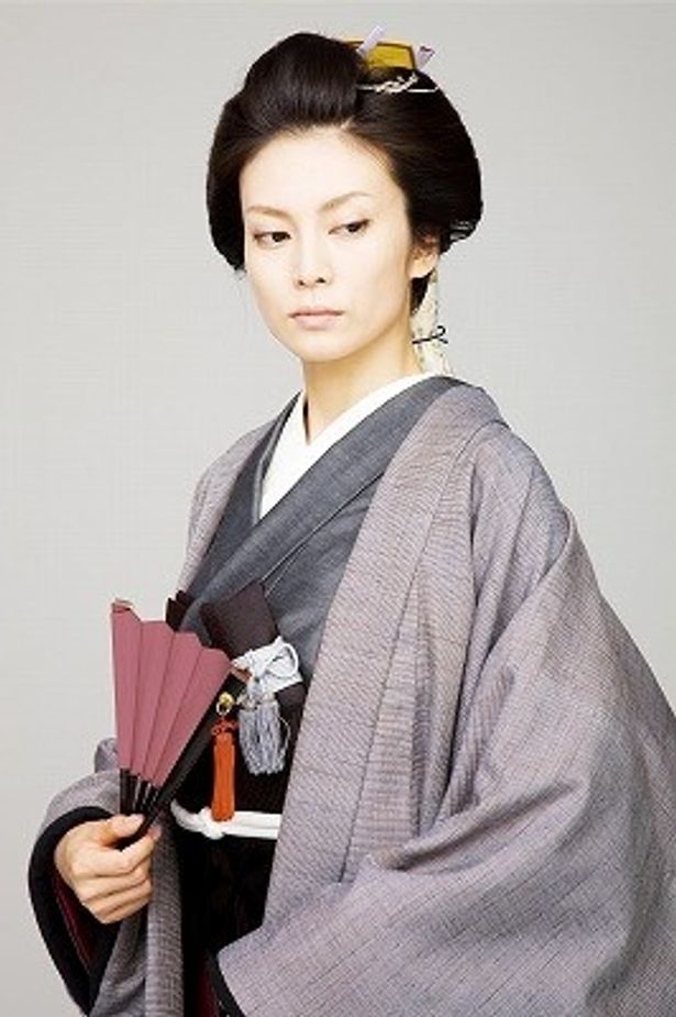 【写真】女傑・徳川吉宗に扮する柴咲コウのポスター