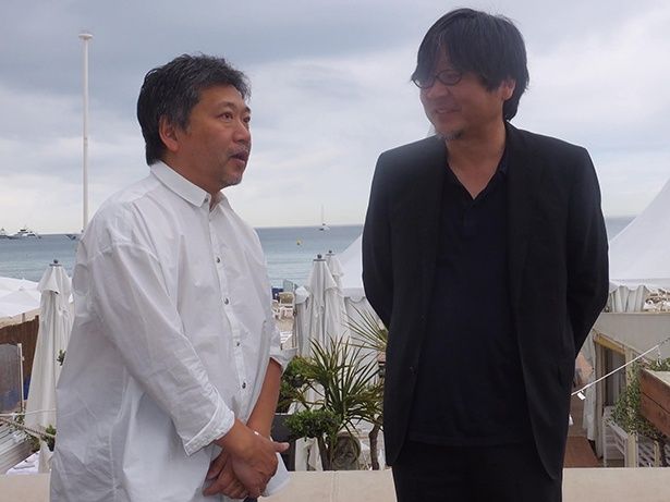 監督週間で上映された『未来のミライ』の細田守監督と是枝監督