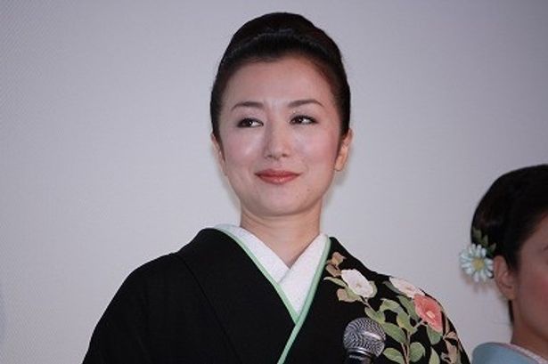 仲間由紀恵の娘役を演じた鈴木京香