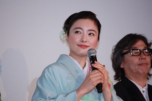 鈴木京香の母役を演じた仲間由紀恵
