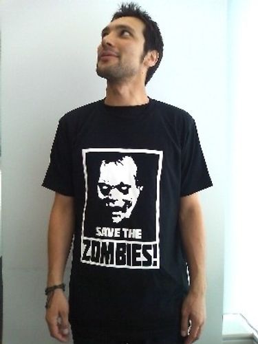 SAVE THE ZOMBIEキャンペーンで当たるゾンビTシャツを着れば、今日からあなたもゾンビ！