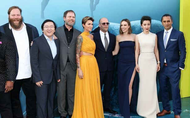 ハリウッド×中国の超大作とあり、国際色豊かな俳優が集結