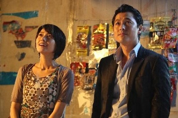『きみに微笑む雨』の雨宿りシーン。韓国恋愛映画での雨は恋を予感させる