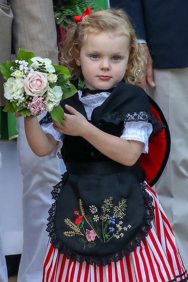 モナコのシャルレーヌ公妃、顔は無表情でも欧州王室いちゴージャス!(画像3/6) - MOVIE WALKER PRESS