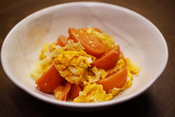 原作者・筒井ともみのこだわりが詰まったトマトと卵と白きくらげの炒め物