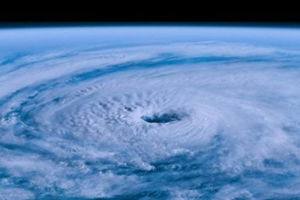 『超強台風』では超巨大な台風が中国大陸を直撃する