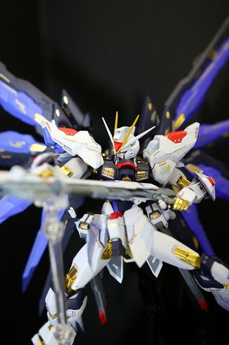 ドラゴンボール 仮面ライダー ガンダム ファン必見の初公開フィギュアが秋葉原に集合 写真37点 最新の映画ニュースならmovie Walker Press