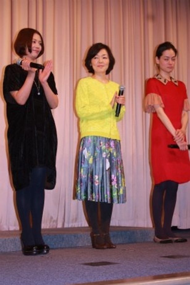 【写真をもっと見る】小林聡美、小泉今日子、市川実日子らゲスト陣の小粋なファッションにも注目
