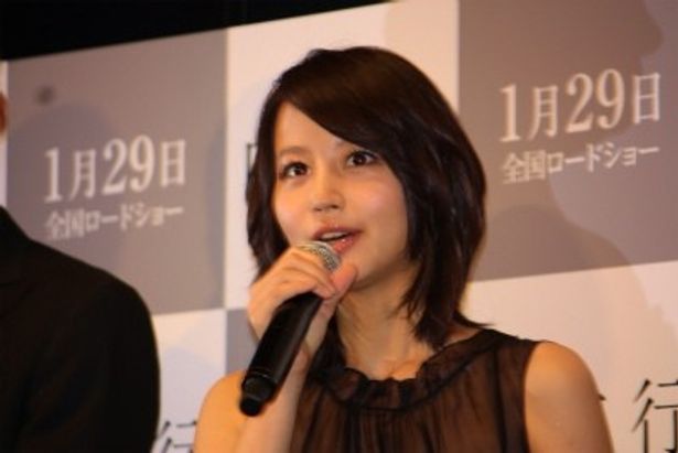 類まれな美ぼうの持ち主、雪穂役の堀北真希