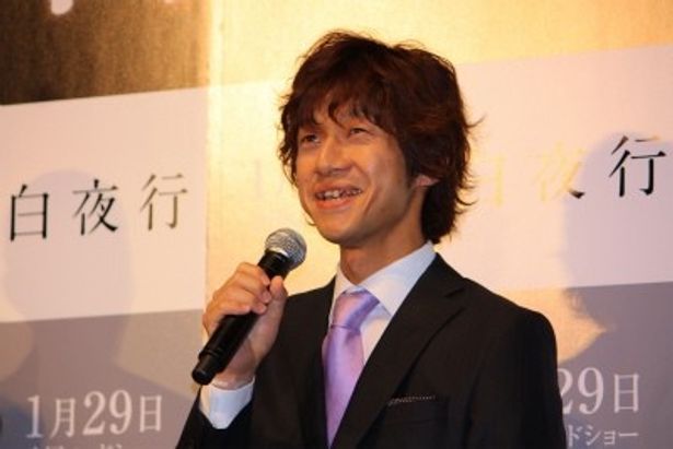 メガホンをとった深川栄洋監督