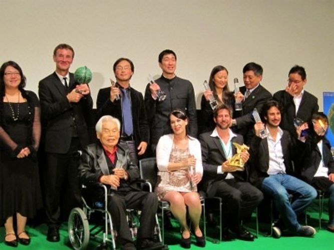 東京国際映画祭授賞式に木村佳乃が登壇、新藤兼人監督は「最後の作品」宣言
