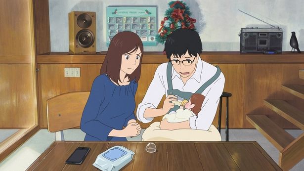 子育てに戸惑う家族の姿をリアルに描いた本作。細田守監督自身の体験も反映されている