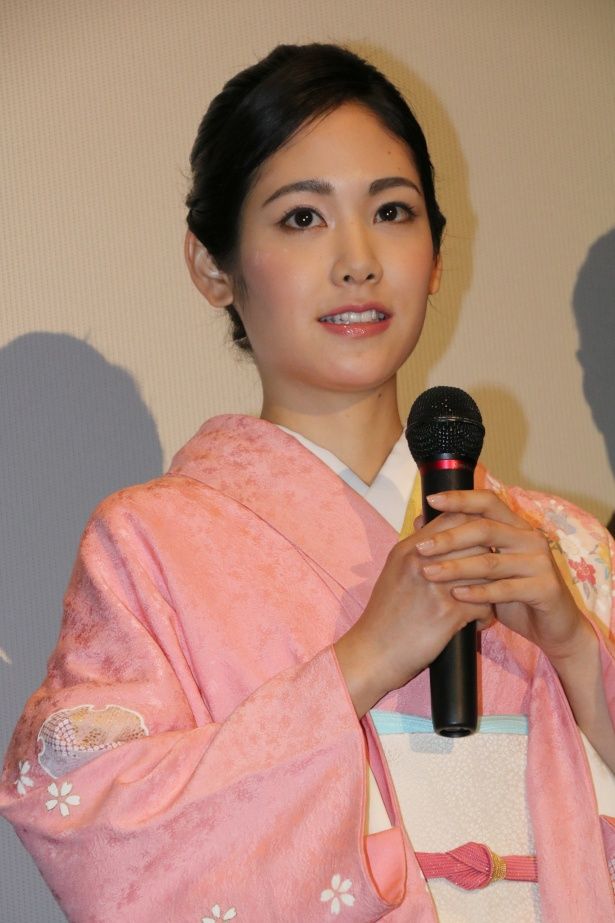 『ソローキンの見た桜』の公開記念舞台挨拶に登壇した阿部純子