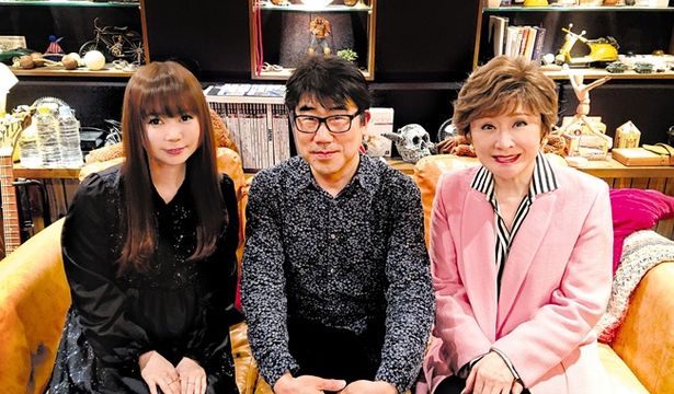 【写真を見る】名曲「風といっしょに」を小林幸子(写真右)と中川翔子(同左)が歌う。アレンジを担当するのは亀田誠治(同中央)