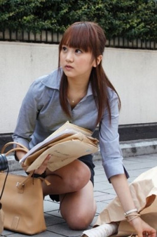 浜田翔子が演じるのは、純真な心を持つ女性・沢口遥