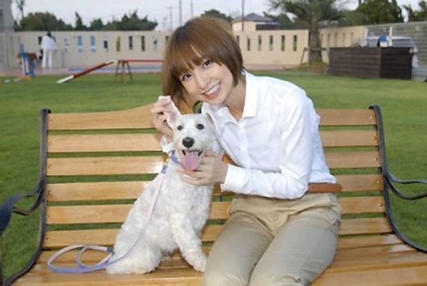 初出演映画で、ちょっと変わった愛犬家を演じた篠田麻里子