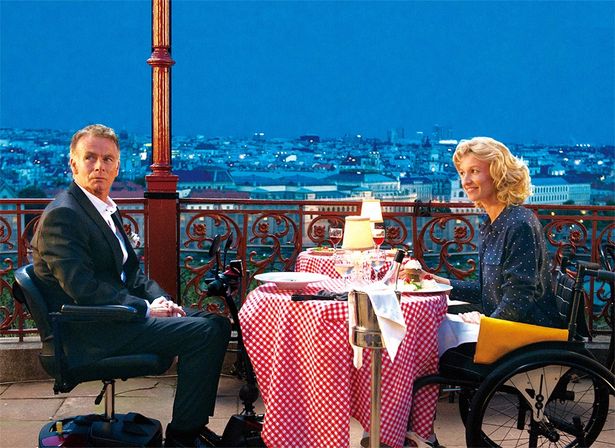『パリ、嘘つきな恋』は5月24日(金)より公開