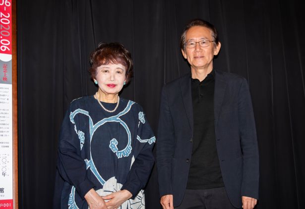 新宿武蔵野館の「百周年記念上映」で周防正行監督と澤登翠弁士がトークショーを行なった