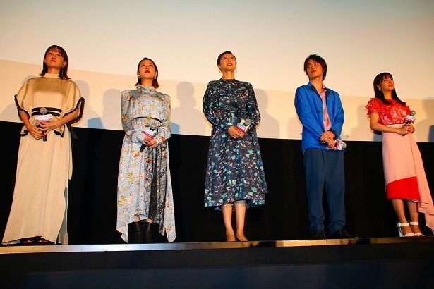 【写真を見る】前田敦子、高畑充希、松嶋菜々子、関水渚たち女優陣がドレスアップして登壇