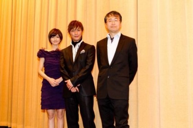 『ばかもの』初日舞台挨拶に登壇した、左から、内田有紀、成宮寛貴、金子修介監督
