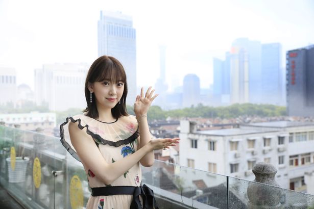去年はアイドルとして上海へ、今回は女優として上海入りした堀
