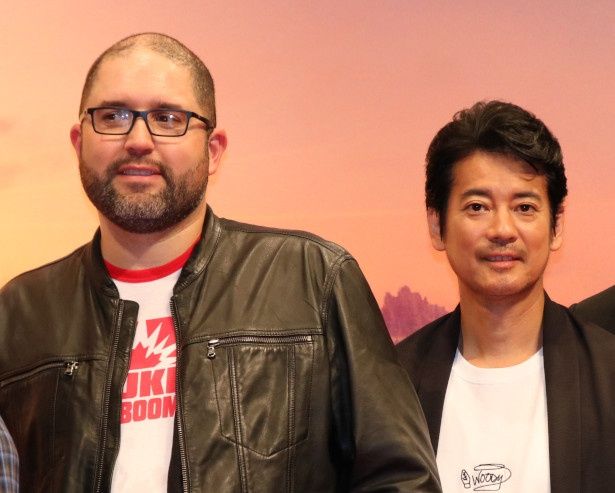 『トイ・ストーリー4』主演の唐沢寿明と来日したジョシュ・クーリー監督