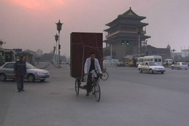 北京五輪に向けて取り壊される、歴史ある街並みの姿を描いた『胡同の一日』(07)