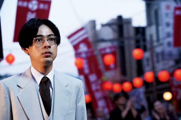 成田凌が演じる若手編集者の佐倉潤一は、複数の編集者を集約したオリジナルキャラクター