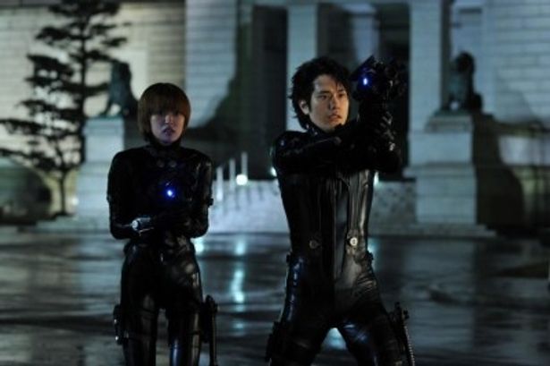 『GANTZ』は絶賛公開中。『GANTZ PARTII』は4月23日(土)より全国公開