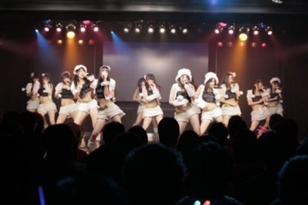 【写真】名古屋市・栄のSKE48劇場で実施された公演がスクリーンで楽しめる