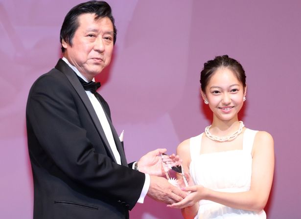 東京ジェムストーン賞の吉名莉瑠は「毎日に感謝してすばらしい女優になれるように頑張りたい」と意気込み告白
