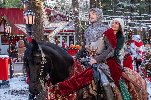 バネッサ・ハジェンズとジョシュ・ホワイトハウスが共演のラブストーリー『クリスマス・ナイト～恋に落ちた騎士～』