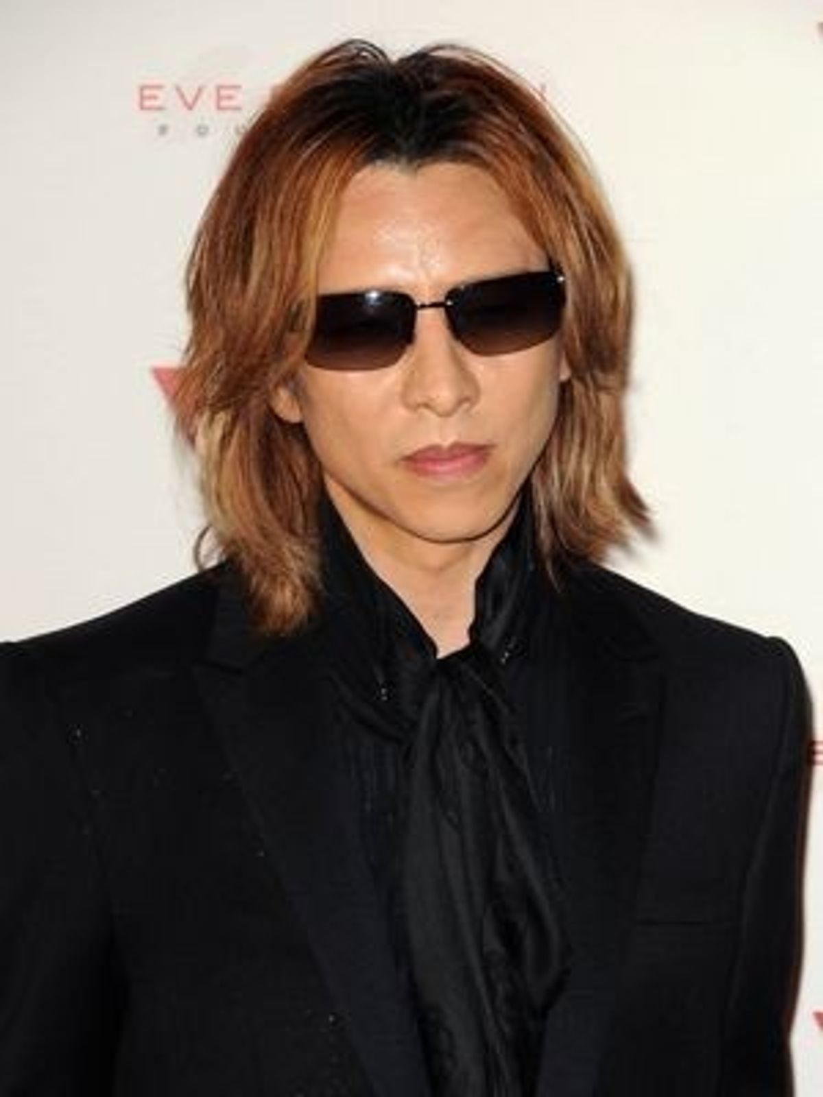 X JAPANのYOSHIKI、大震災復興支援のオークションを世界中に発信