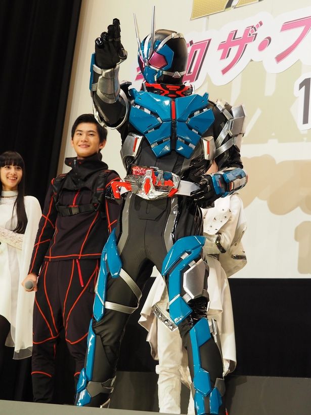 本作で山本耕史が演じる“仮面ライダー1型”も登場！