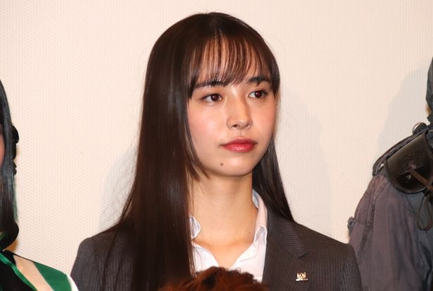 舞台挨拶に登壇した井桁弘恵