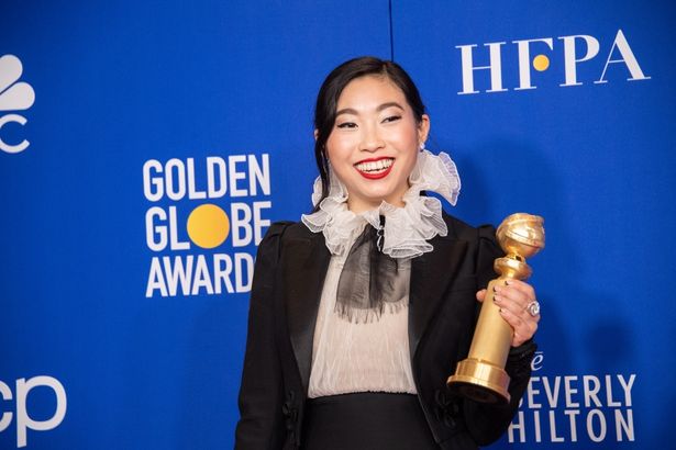 活躍目覚ましいオークワフィナが、映画部門のコメディ/ミュージカル部門でアジア系女優として初受賞