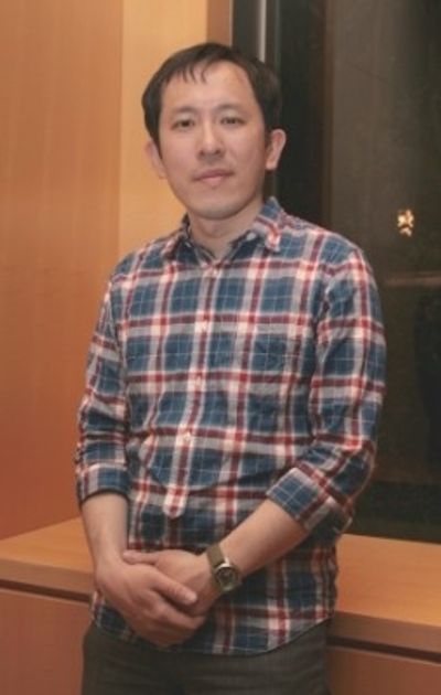 原作者の万城目学氏。本作は『鴨川ホルモー』(09)に続く、二作目の映画化