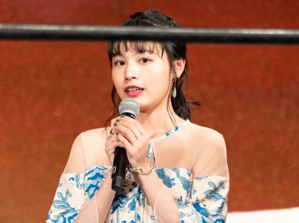 撮影時の恐怖エピソードで怯えた表情を見せた大谷凜香