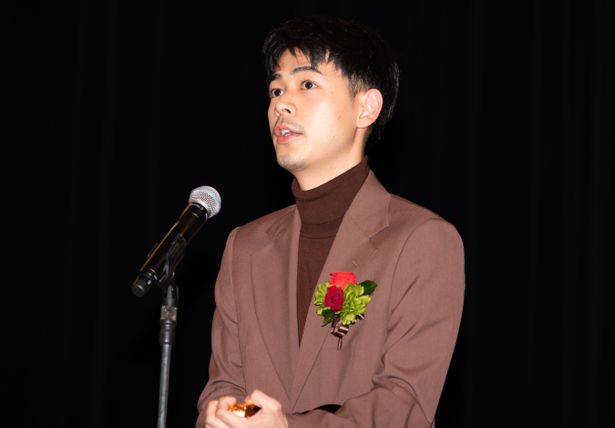 助演男優賞受賞の成田凌「6本出て5本で受賞。ざっくりです」と笑いを誘った
