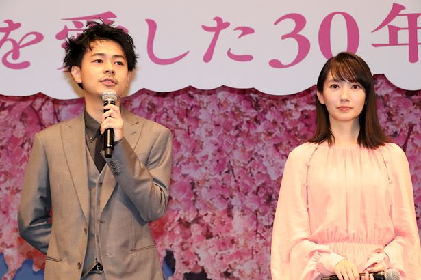 男女の30年間を演じ切った