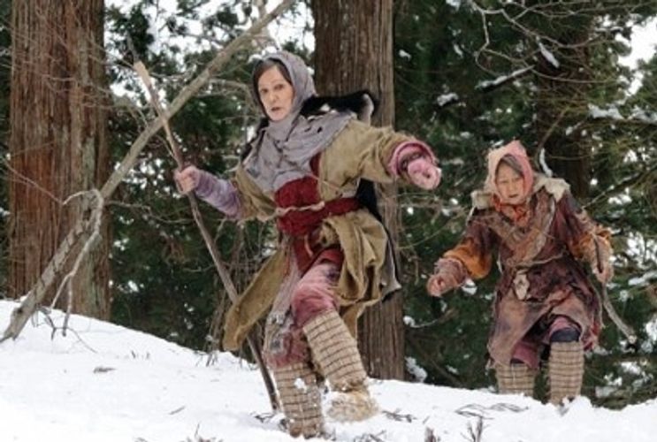 日本映画史に名を残す女優陣が極寒の山中でクマと壮絶バトル