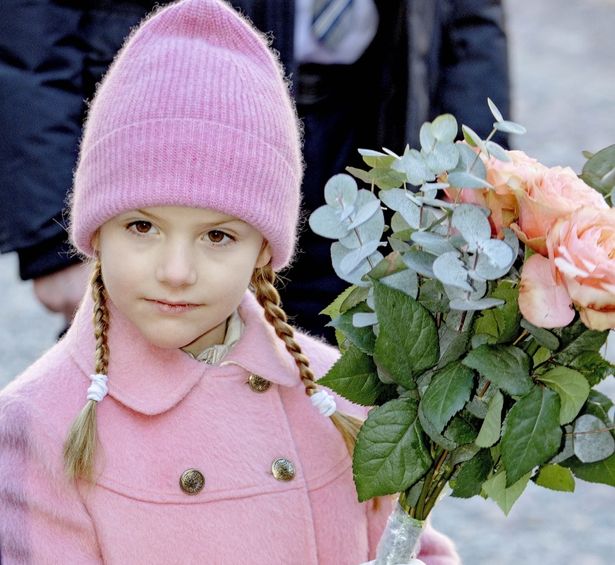 スウェーデンのエステル王女が8歳の誕生日を迎えた
