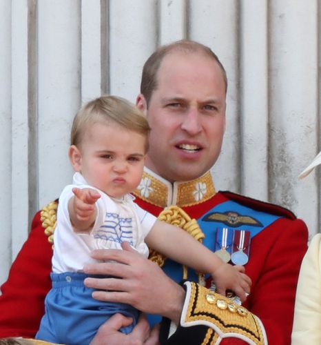 英王室の3きょうだいの動画にファン歓喜！ルイ王子はキャサリン妃父に激似？