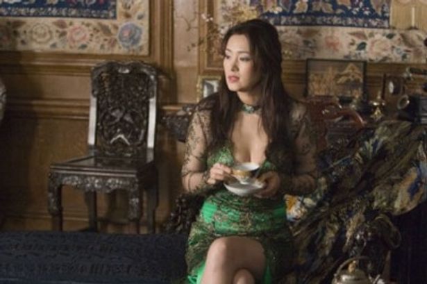 裏社会のドン、ランティンの妻アンナを演じる中国映画界の女王コン・リー