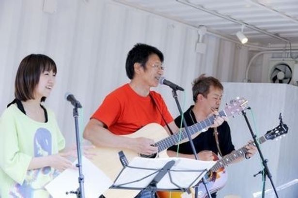 【写真】団長の井上和彦(中央)はテレビアニメ「NARUTO」のはたけカカシ役などで人気の声優