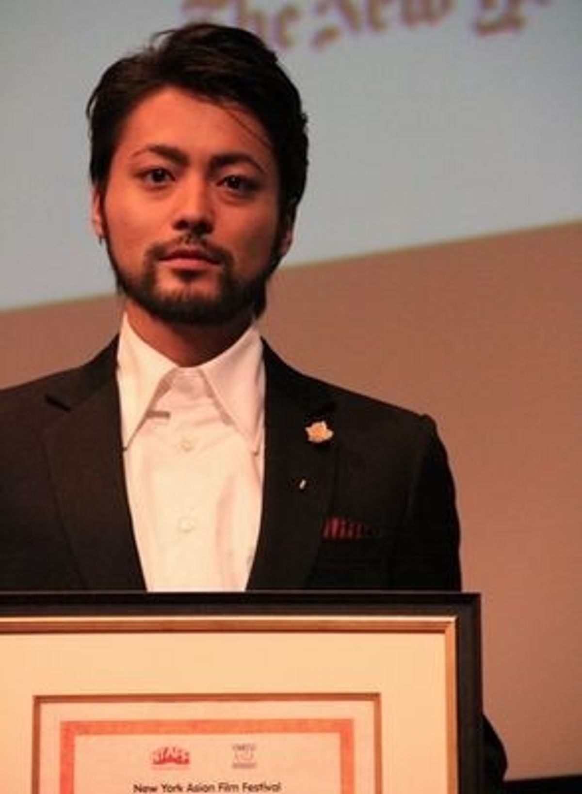 山田孝之、ニューヨーク・アジア映画祭で日本人初の受賞！“世界の山田”へ｜最新の映画ニュースならMOVIE WALKER PRESS