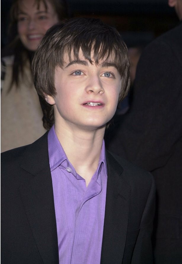 【写真を見る】18年前のダニエル・ラドクリフ、つぶらな瞳がかわいすぎ！『ハリー・ポッターと賢者の石』(02)のNYプレミアの模様