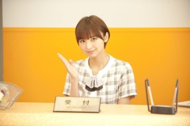 AKB48篠田麻里子『サラリーマンNEO 劇場版(笑)』でコメディに挑戦！